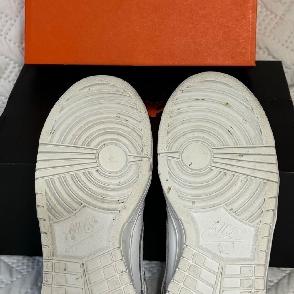 Nike Dunks Triple White 2007 ‘07 Woman Lady Size 10 Sneakers Running Shoes - Picture 7 of 9